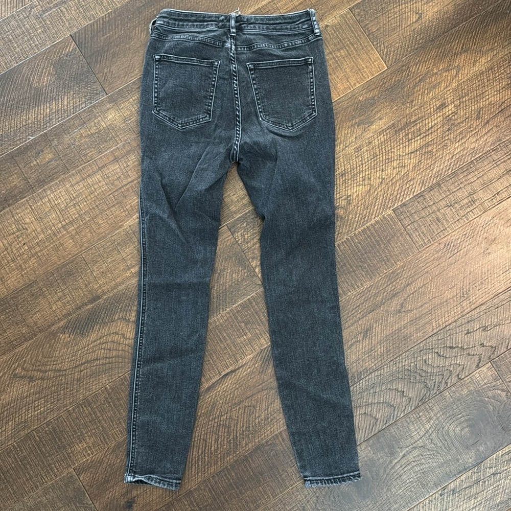 We The Free Black Distressed Skinny Jeans - Picture 6 of 7